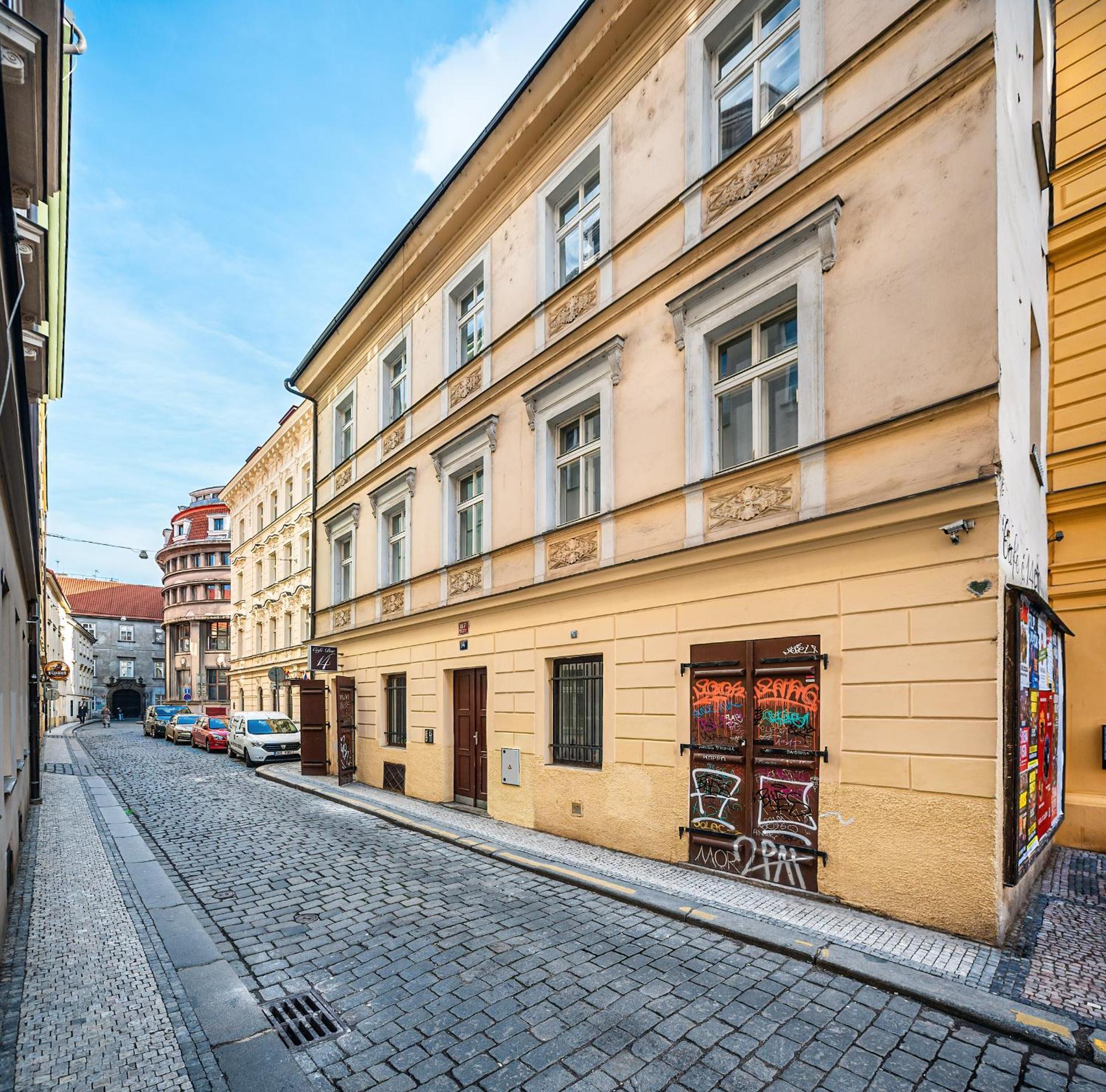 4br+2bath Old Town Family Oasis Luxury Apartament
